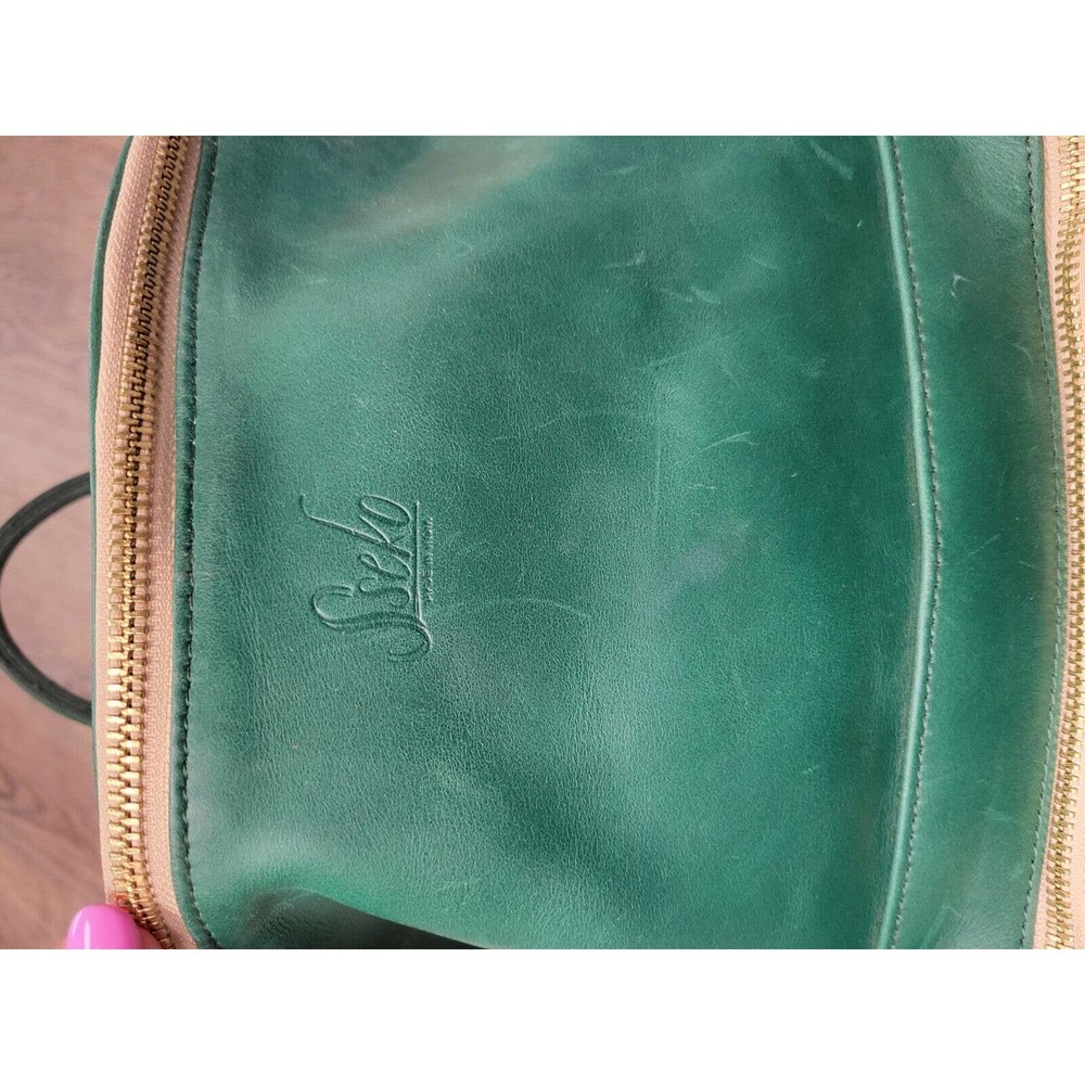 Sseko Designs Genuine Leather Green Crescent Convertible Crossbody Backpack Purs - Picture 8 of 9